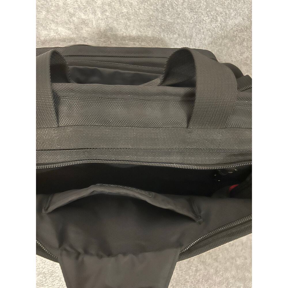 laptop/business carrying bag with shoulder strap and handles